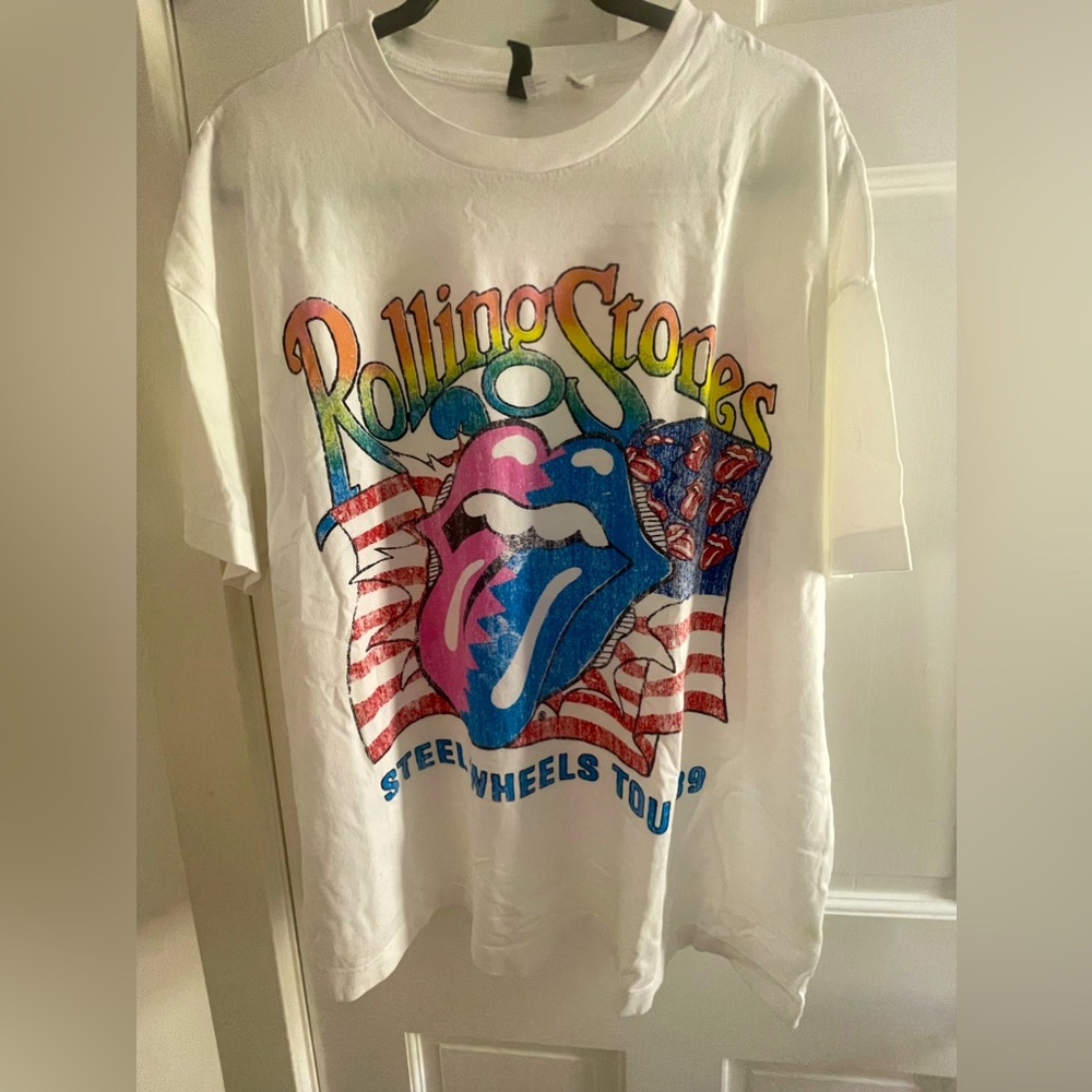 Rolling Stone Graphic T-shirt.